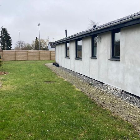 Villa Med Private Vaerelser Delt Badevaerelse/Kokken, Viby Sj. 외부 사진