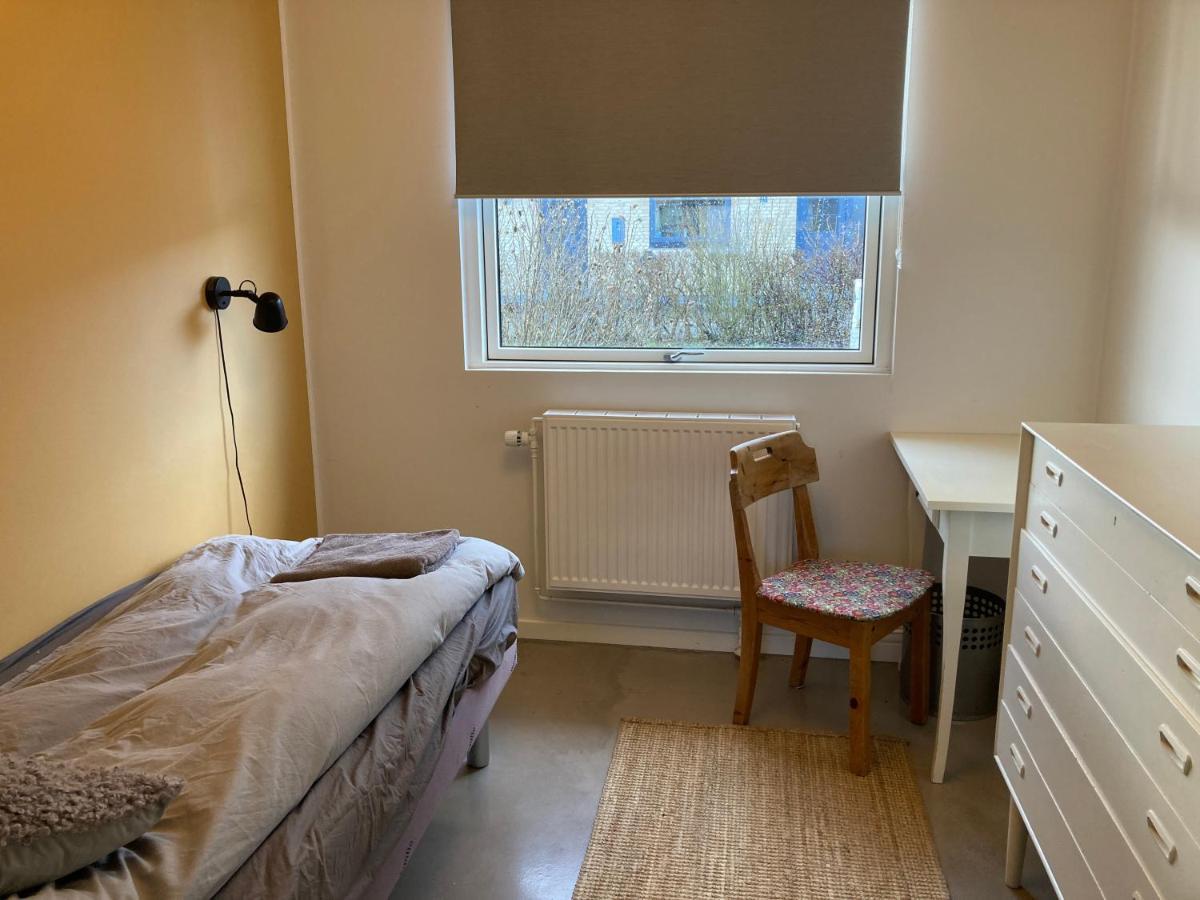 Villa Med Private Vaerelser Delt Badevaerelse/Kokken, Viby Sj. 외부 사진