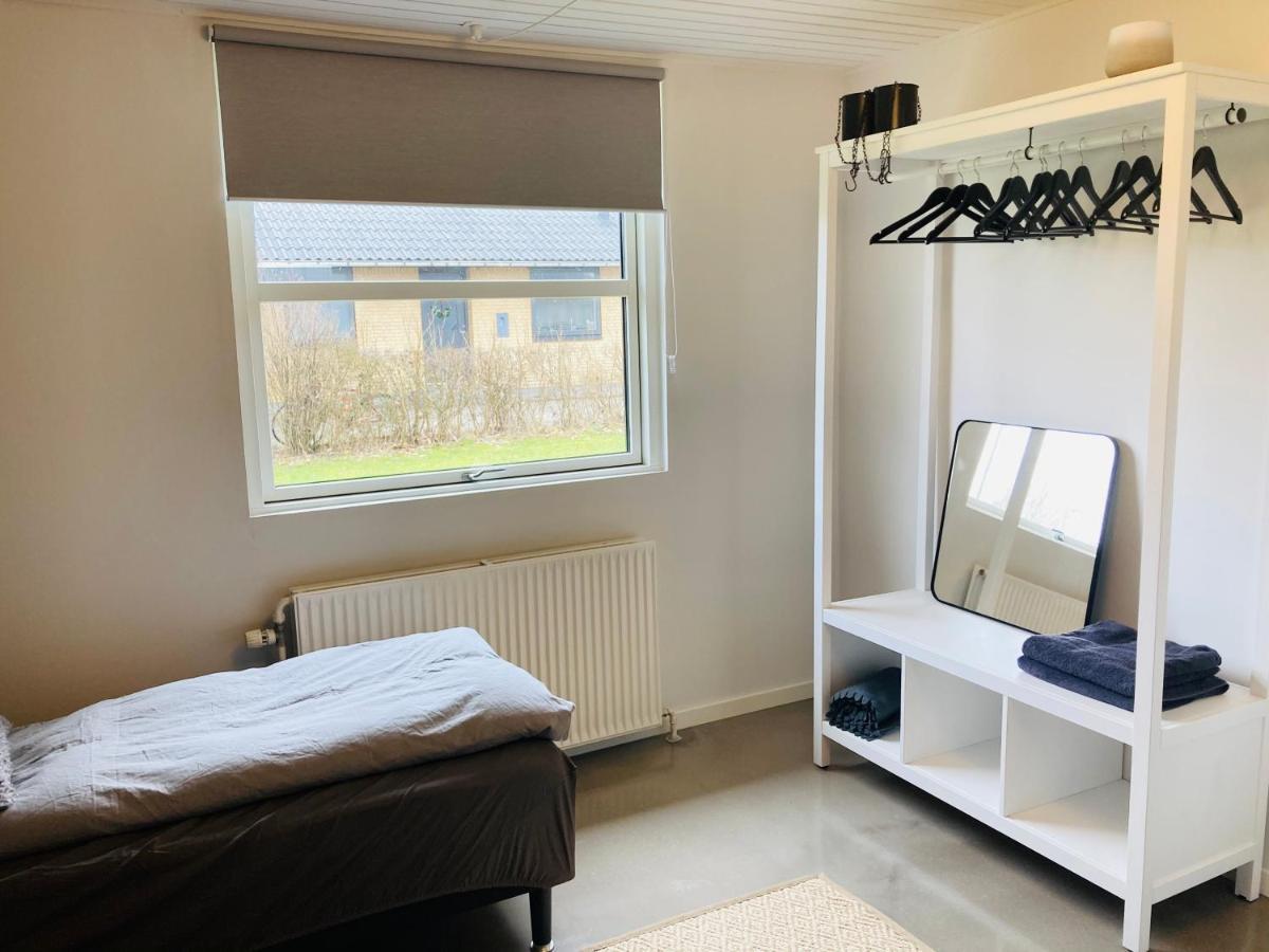 Villa Med Private Vaerelser Delt Badevaerelse/Kokken, Viby Sj. 외부 사진