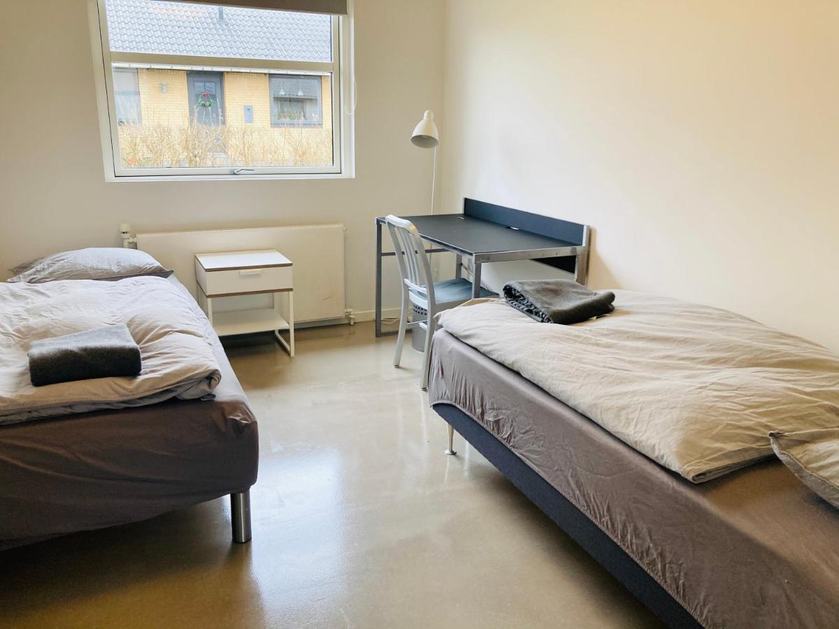 Villa Med Private Vaerelser Delt Badevaerelse/Kokken, Viby Sj. 외부 사진