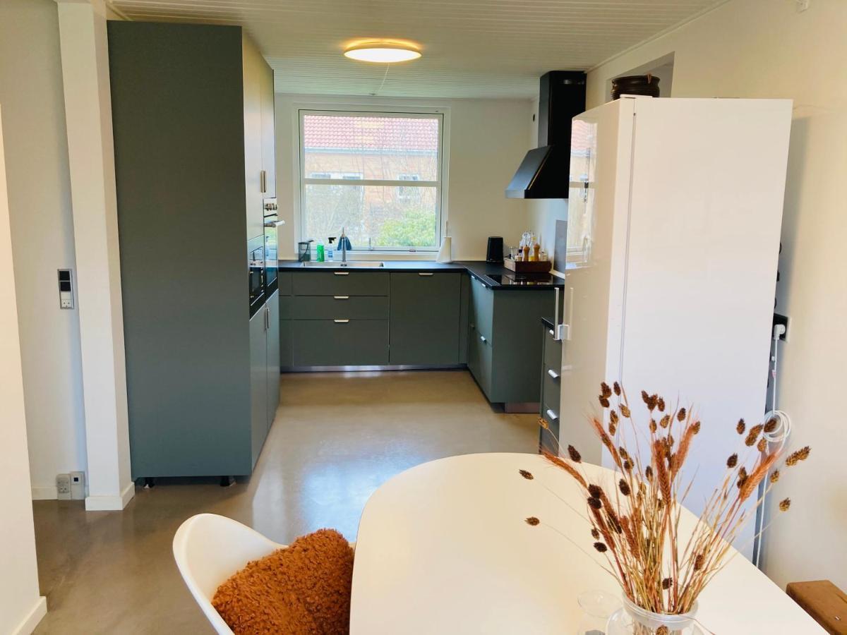 Villa Med Private Vaerelser Delt Badevaerelse/Kokken, Viby Sj. 외부 사진