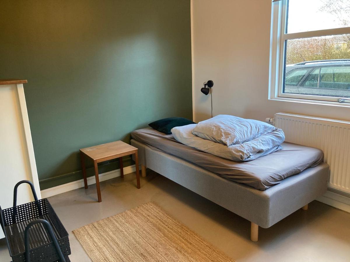 Villa Med Private Vaerelser Delt Badevaerelse/Kokken, Viby Sj. 외부 사진